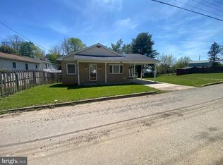 107 Wall St, Charles Town, WV 25414