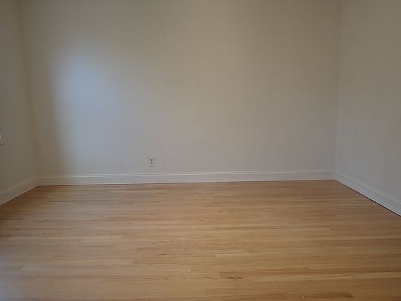 2nd image of 88 Clermont Ave #2