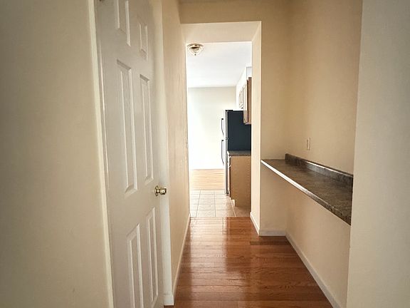 3rd image of 517 W 111th St #5R