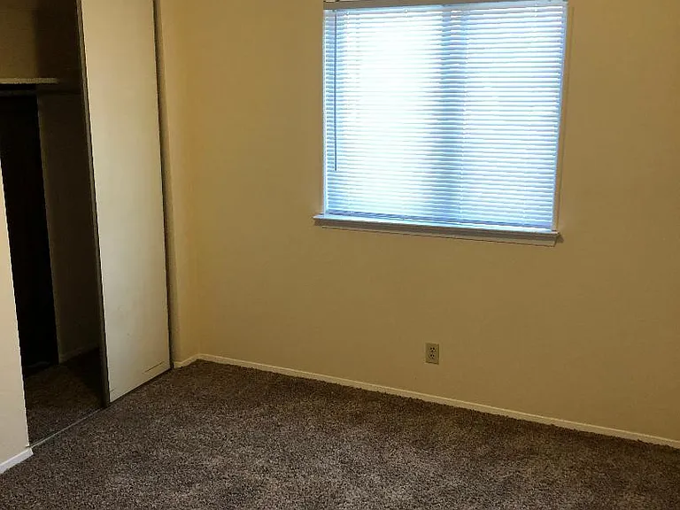 8446 Timber Gln — Photo 17