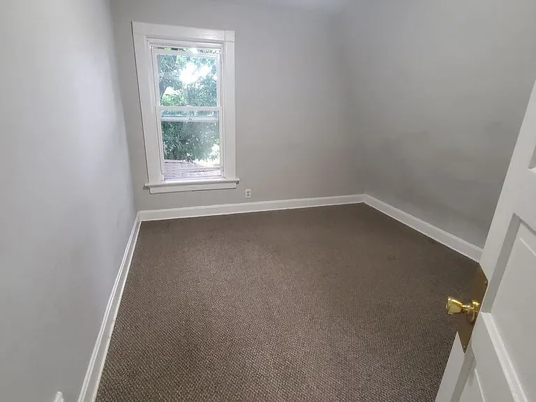 8727-8729 W Maple St. (Duplex) — Photo 4
