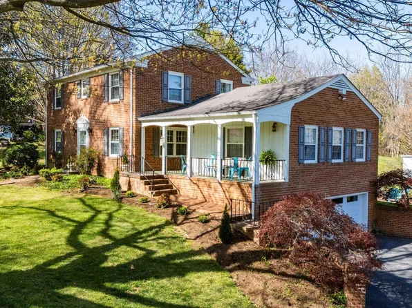 225 Taylor St, Staunton, VA 24401