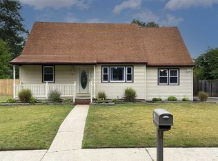 267 Terry Ln, Egg Harbor, NJ 08215