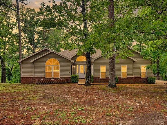 2nd image of 8393 Hickory Tree Ln
