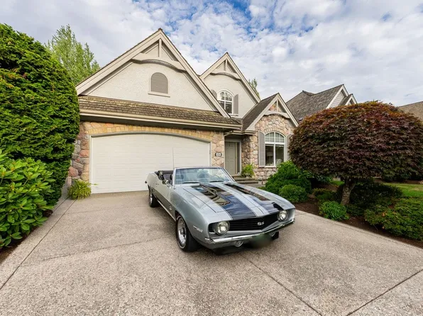 3338 157a St, Surrey, BC V3Z 3Y4