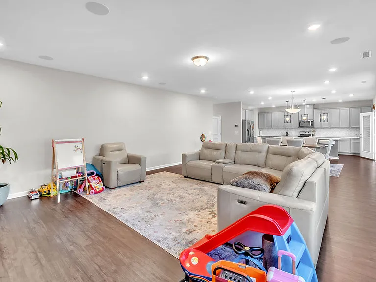 2520 Elm Grant Dr — Photo 14