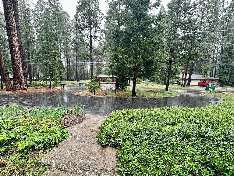 12725 Banner Lava Cap Rd — Photo 2