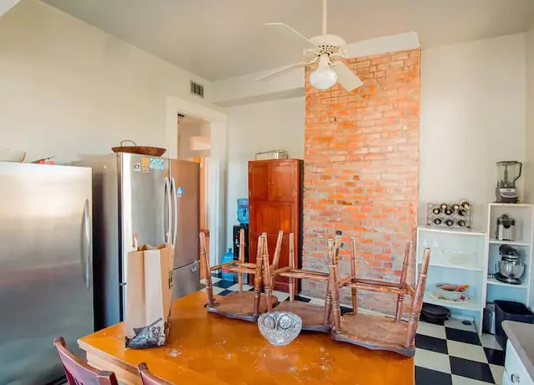 6056 Prytania St — Photo 11