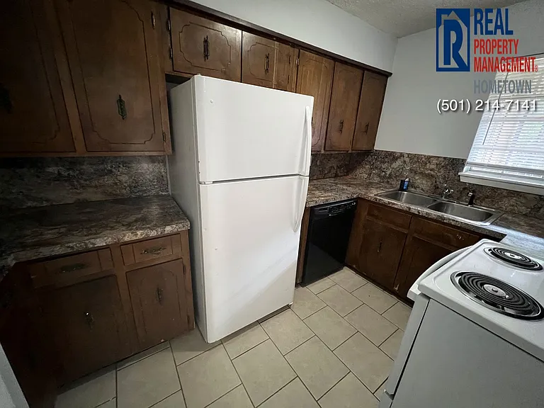 2714 John Ashley Dr — Photo 5