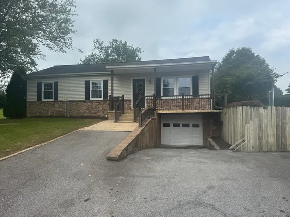 473 Spring Grove Rd, East Earl, PA 17519