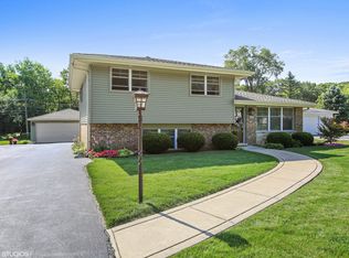 10973 Ursula Dr, Willow Springs, IL 60480