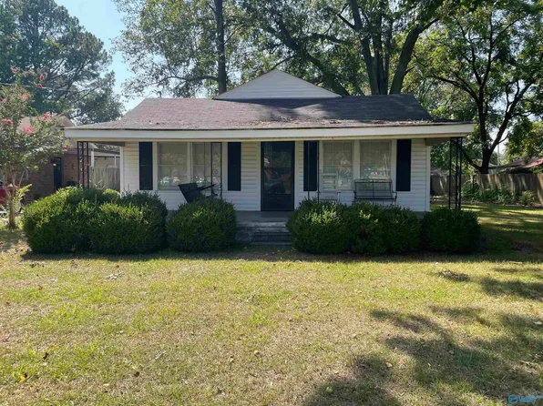 2305 Clara Ave SW, Decatur, AL 35601