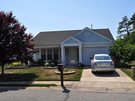 3rd image of 1660 Wisteria Ct