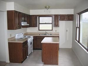 2nd image of 851 Lancaster Pike