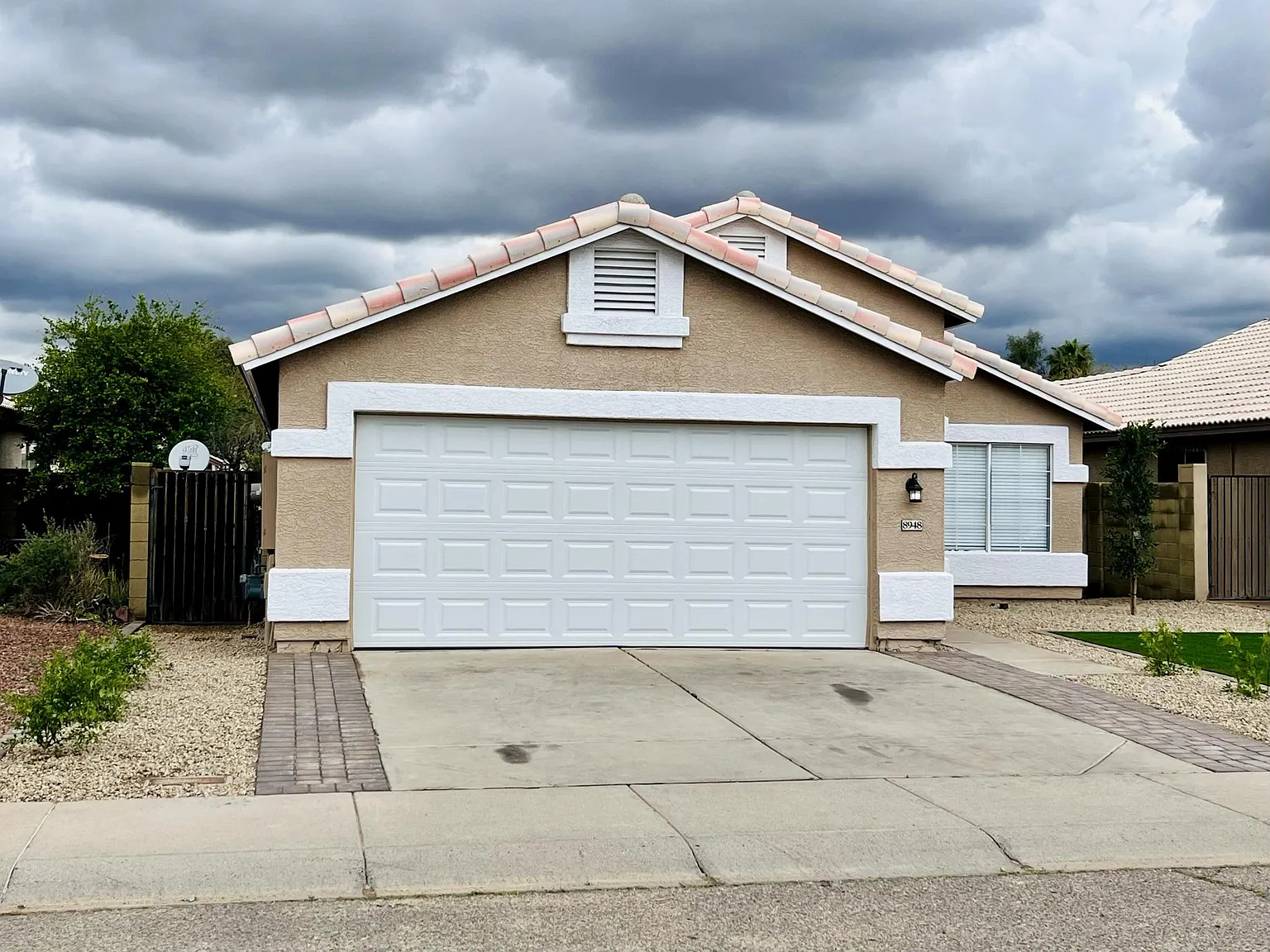 3 bed, 1184 sqft, $1,950 — Photo 2