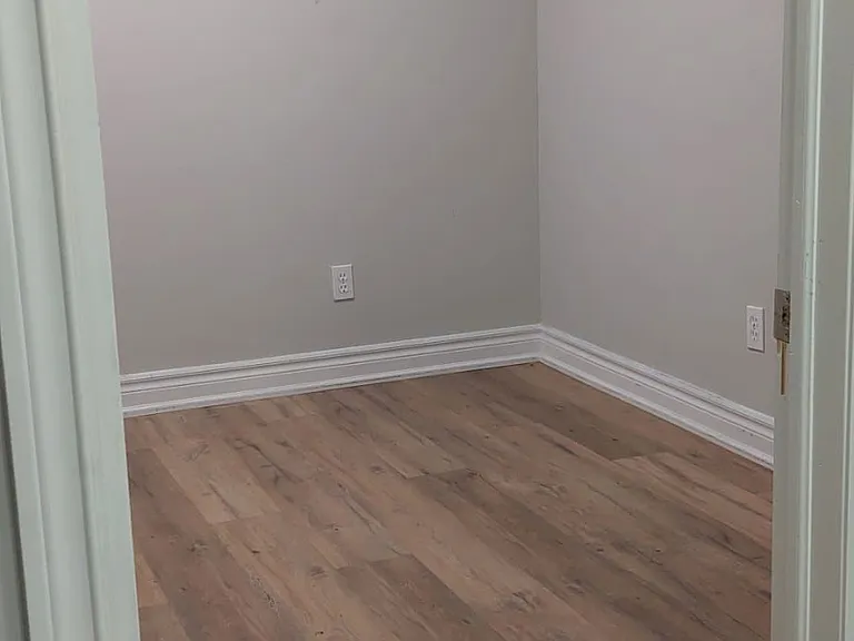 77 Maresfield Dr #BASEMENT — Photo 10