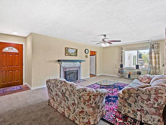 2nd image of 2506 Fife Dr