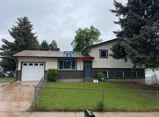 4409 Dewey Dr, Colorado Springs, CO 80916