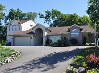 57 Pinewood Dr, North Providence, RI 02904