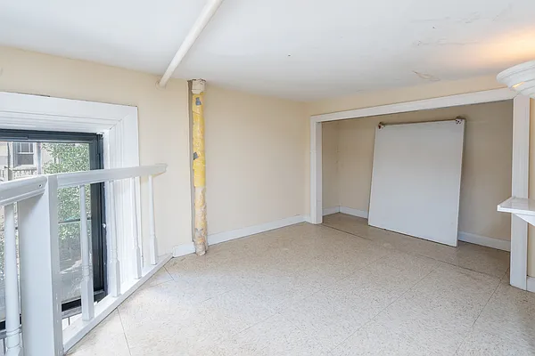 Rented by Keller Williams NYC | media 25