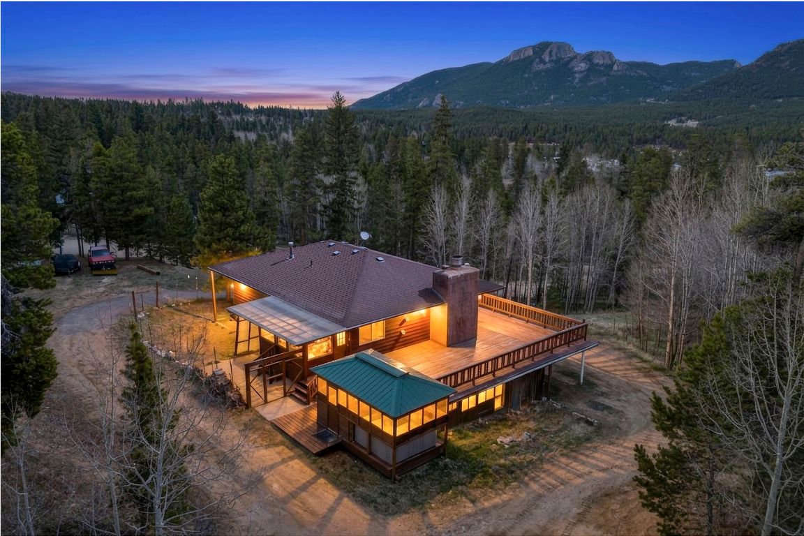418 Athena Rd - Black Hawk, CO 80422