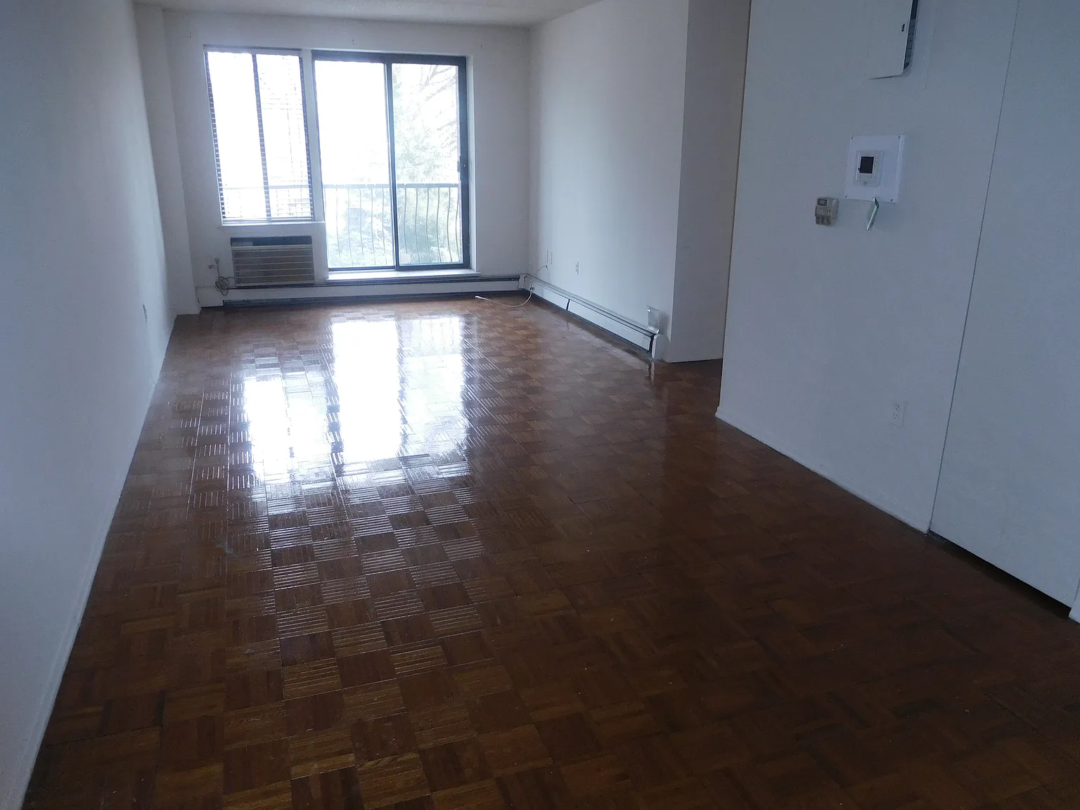 2 bed, 1100 sqft, $3,100 — Photo 2