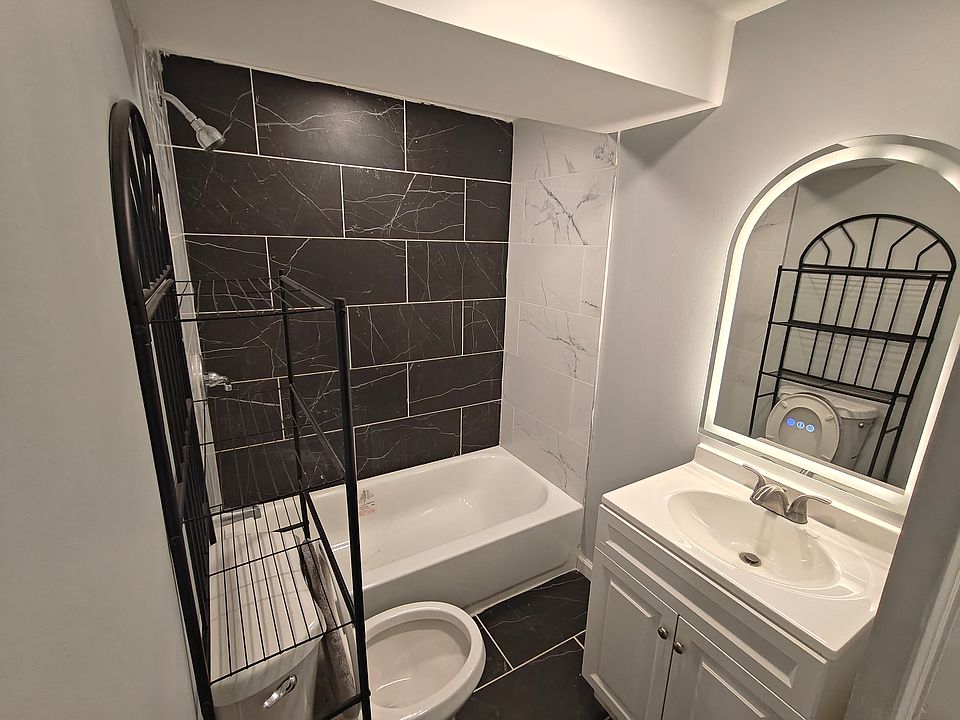 1st image of 62 Seymour Ave #1