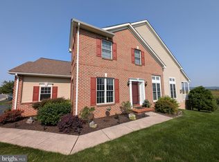 84 Weaver Ave, Ephrata, PA 17522