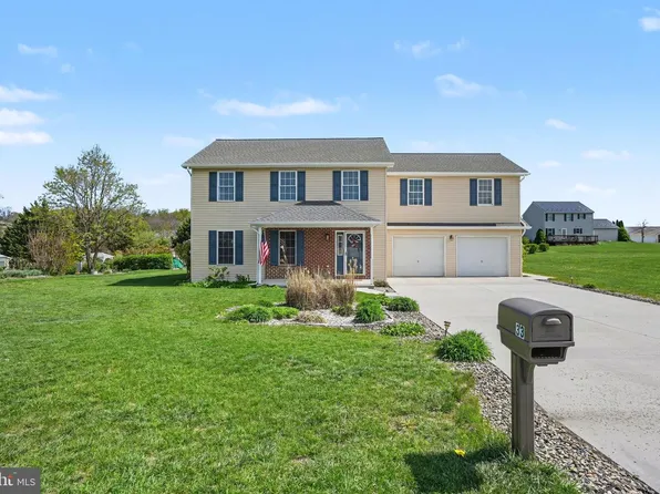 33 Longstreet Dr, Carlisle, PA 17013