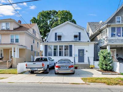 152 Lorraine St, Bridgeport, CT, 06604
