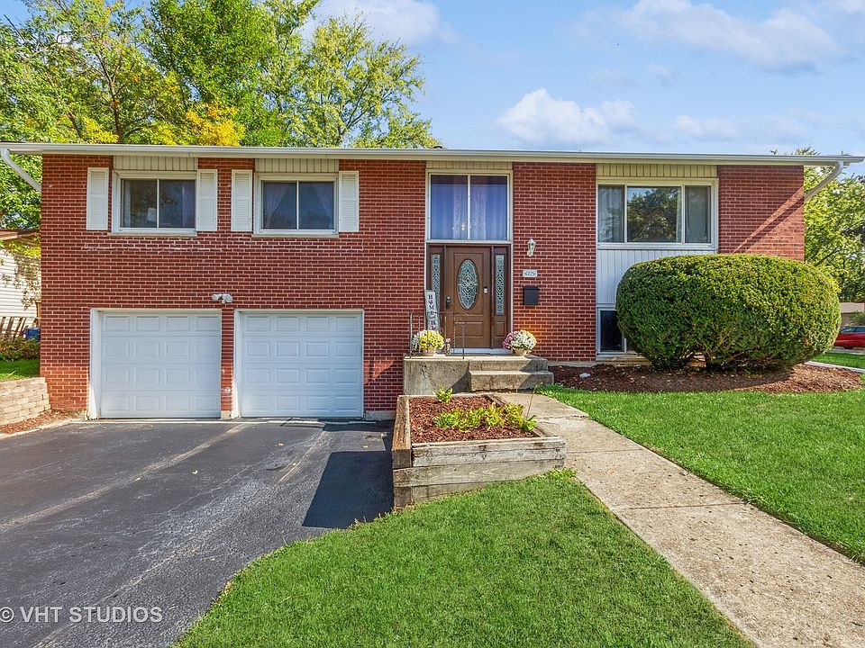 1st image of 6725 Woodridge Dr