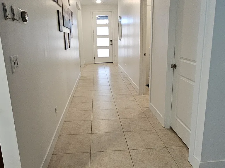 2424 S Luginbuhl St — Photo 15