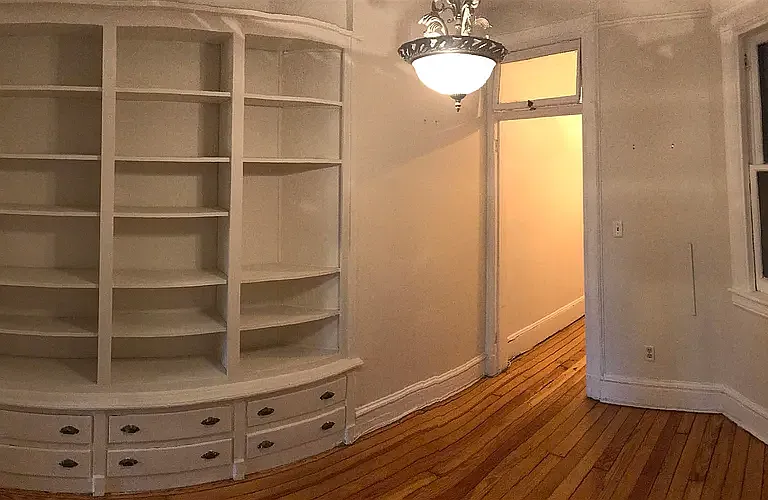 253 8th St #8 — Photo 6