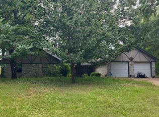 320 Woodbine Dr, Hawkins, TX 75765