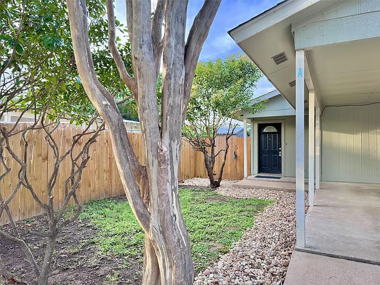 2110 Blue Meadow Dr #A — Photo 1