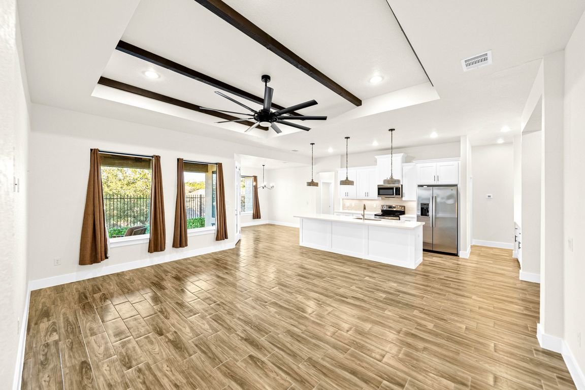 next background image