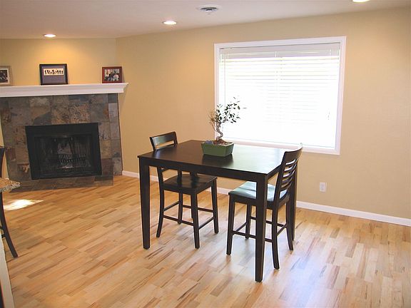 Family/dining area
