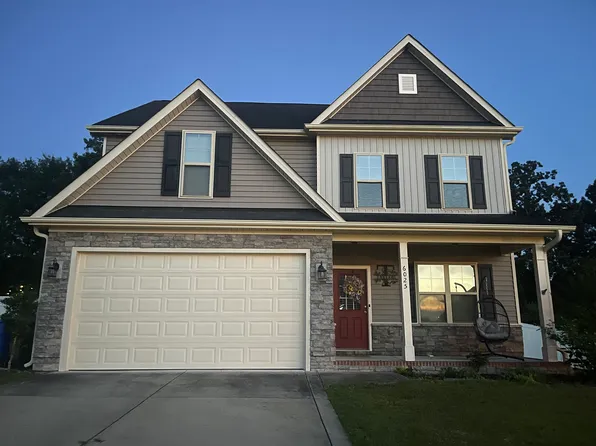 6025 Cornfield Ave, Fayetteville, NC 28314
