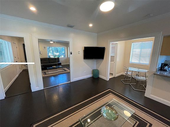 2nd image of 8202 Bryon Ave #11