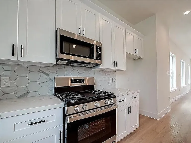 1511 Alamo St — Photo 12