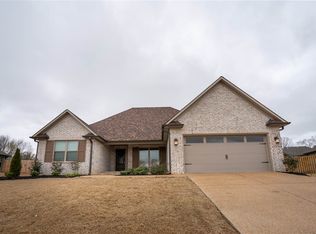 25 Wood Valley Cv, Humboldt, TN 38343
