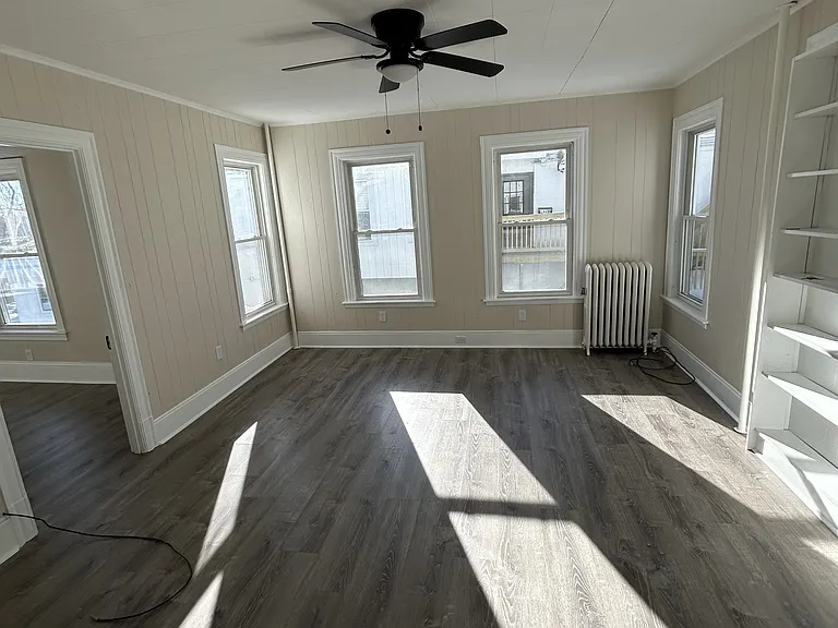 148 Hamilton St #1 — Photo 3