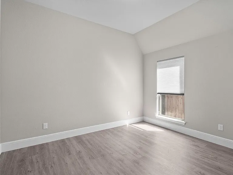 28348 Sterling Oak Dr — Photo 43