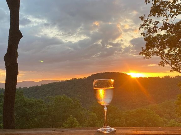 Relax and enjoy your Sunset view from the main deck