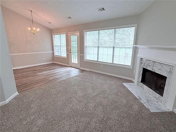 3rd image of 215 Cambridge Way