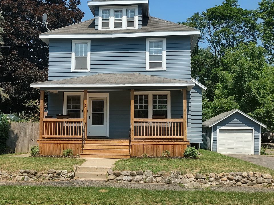 1st image of 55 Clayton St