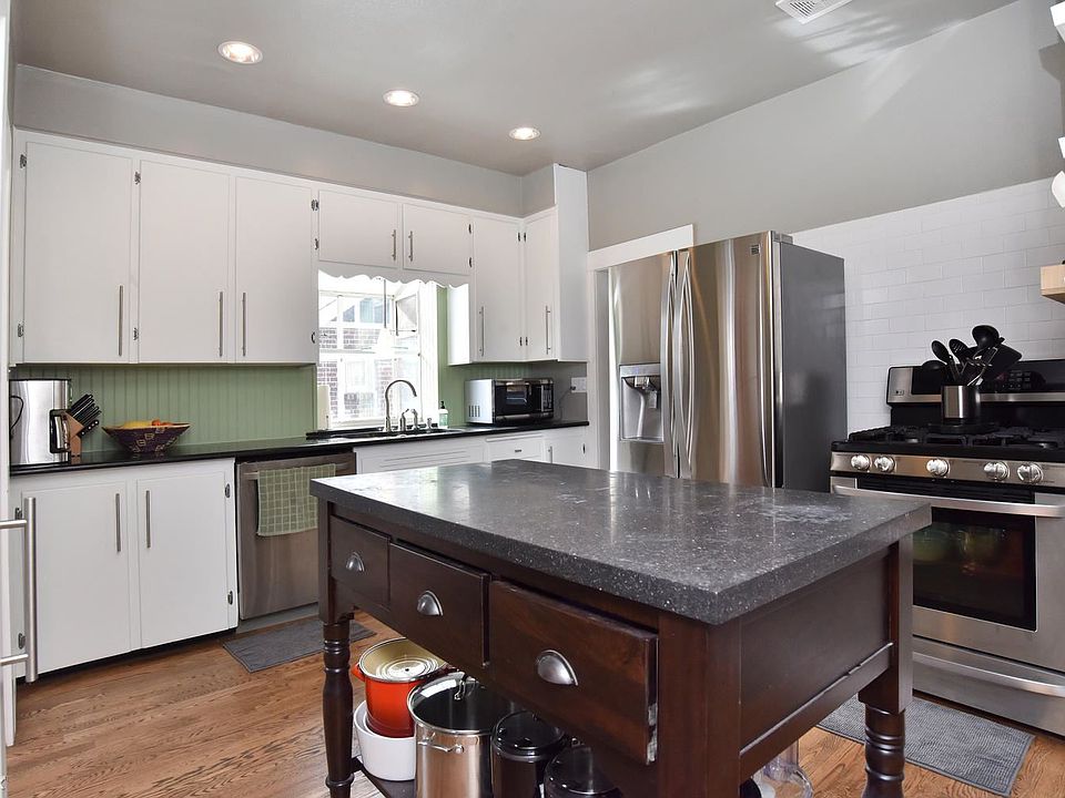 4144 Grove St Denver CO 80211-large-008-15-Kitchen-1499x1000