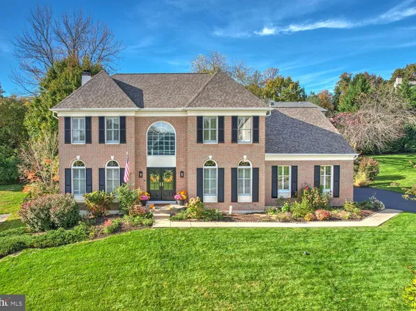806 Geddy Ln, Downingtown, PA 19335