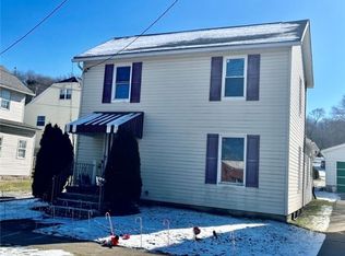 111 Petrolia St, Karns City, PA 16041