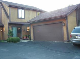 5879 Ryewyck Dr, Toledo, OH 43614